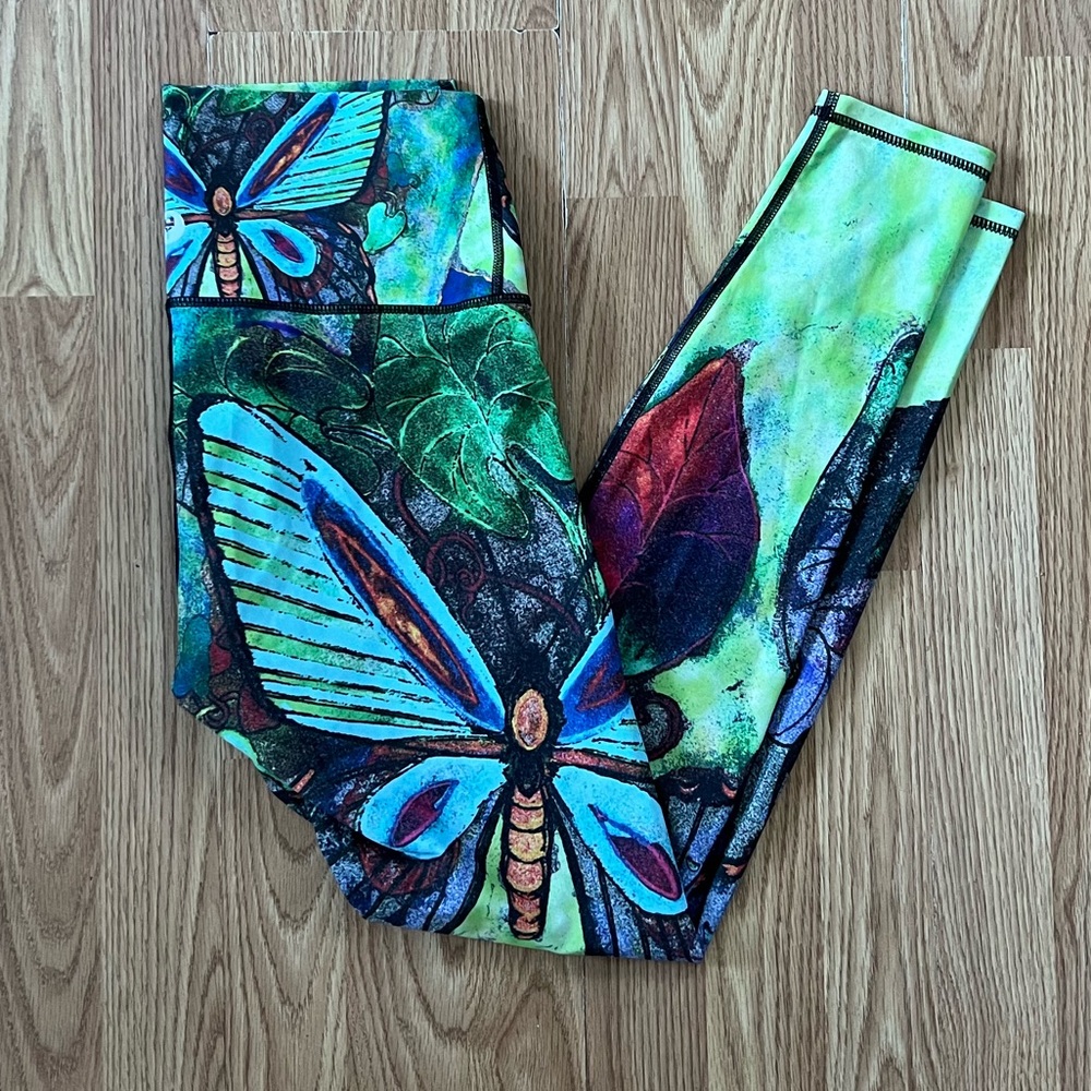 Yoga Democracy Butterfly Leggings Medium